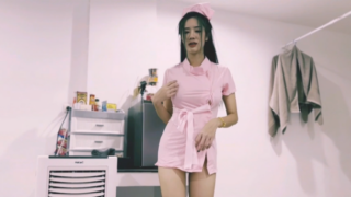 ฟูจิ Fuji_chan พยาบาลขี้เงี่ยนรีดน้ำคนไข้ ถอดกางเกงจับควยเล่นแล้วก้มลงมาดูดหัวควย ขย่มใส่รัวๆ โดนพลิกกลับซอยสวนแตกในคาหี